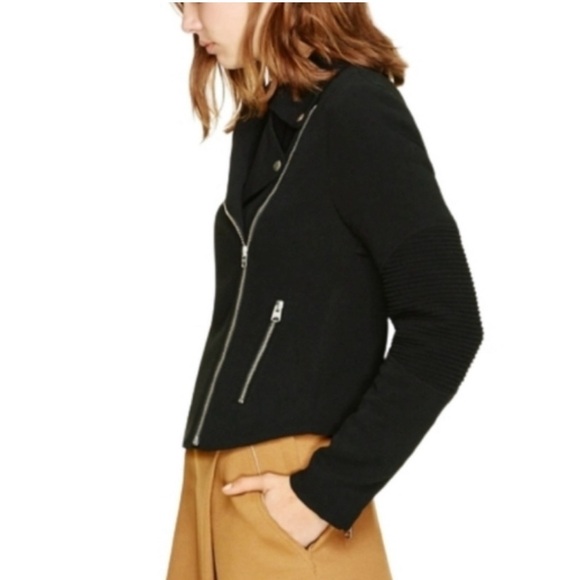 Aritzia Montesson Jacket, size 2 - Picture 4 of 6